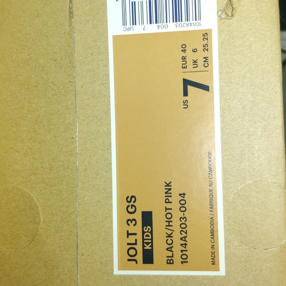 Asics Jolt 3 GS. Color Black/Hot PinkStyle 1014A203-004Size 7 Big girl - Picture 10 of 10